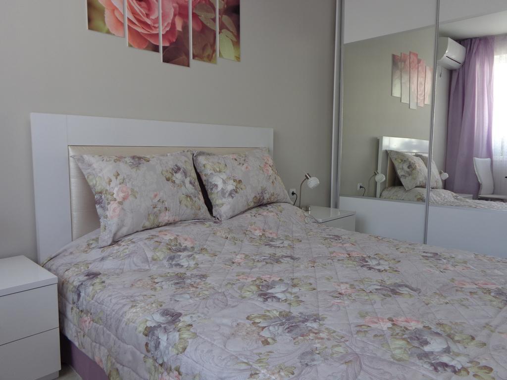 Luxury Apartment Lazur 2 Burgas Phòng bức ảnh